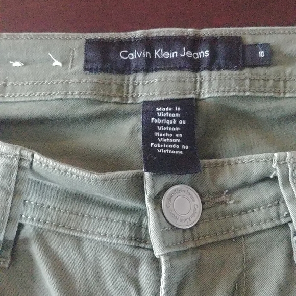 NWOT Calvin Klein Jeans Cropped - Picture 4 of 6
